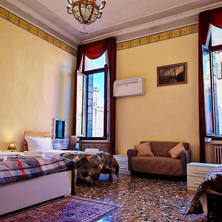 Venice Tourist House Bagian luar foto
