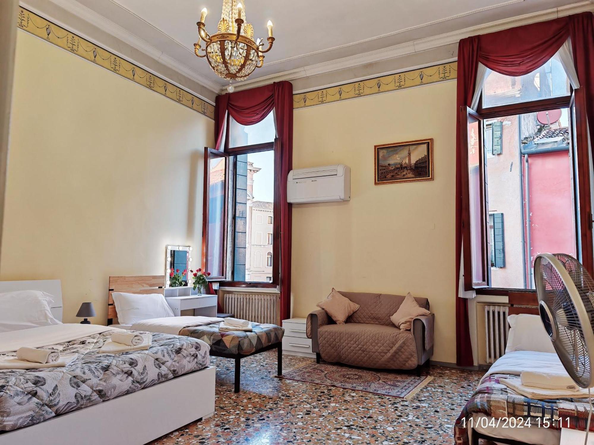 Venice Tourist House Bagian luar foto