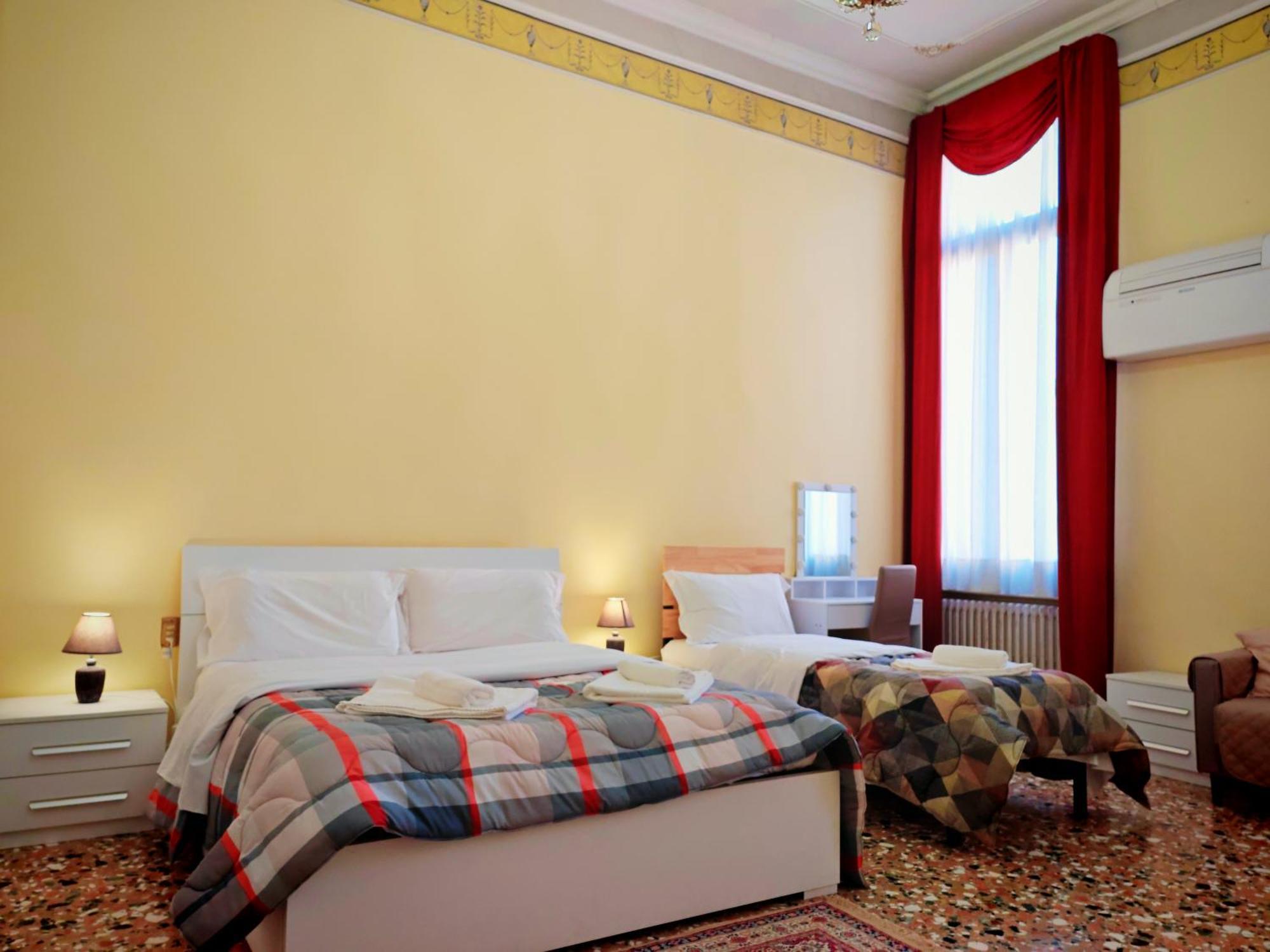 Venice Tourist House Bagian luar foto