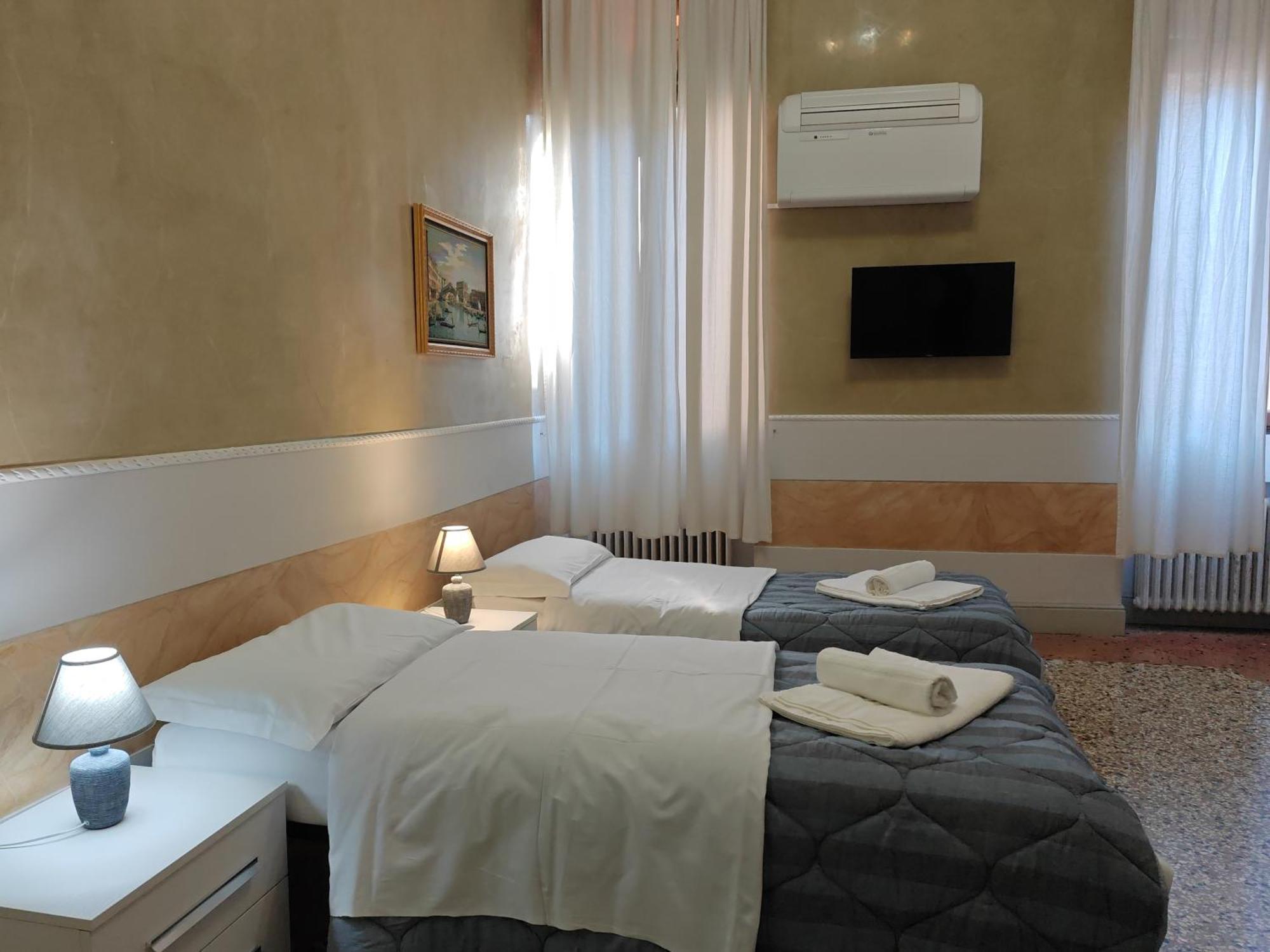 Venice Tourist House Bagian luar foto