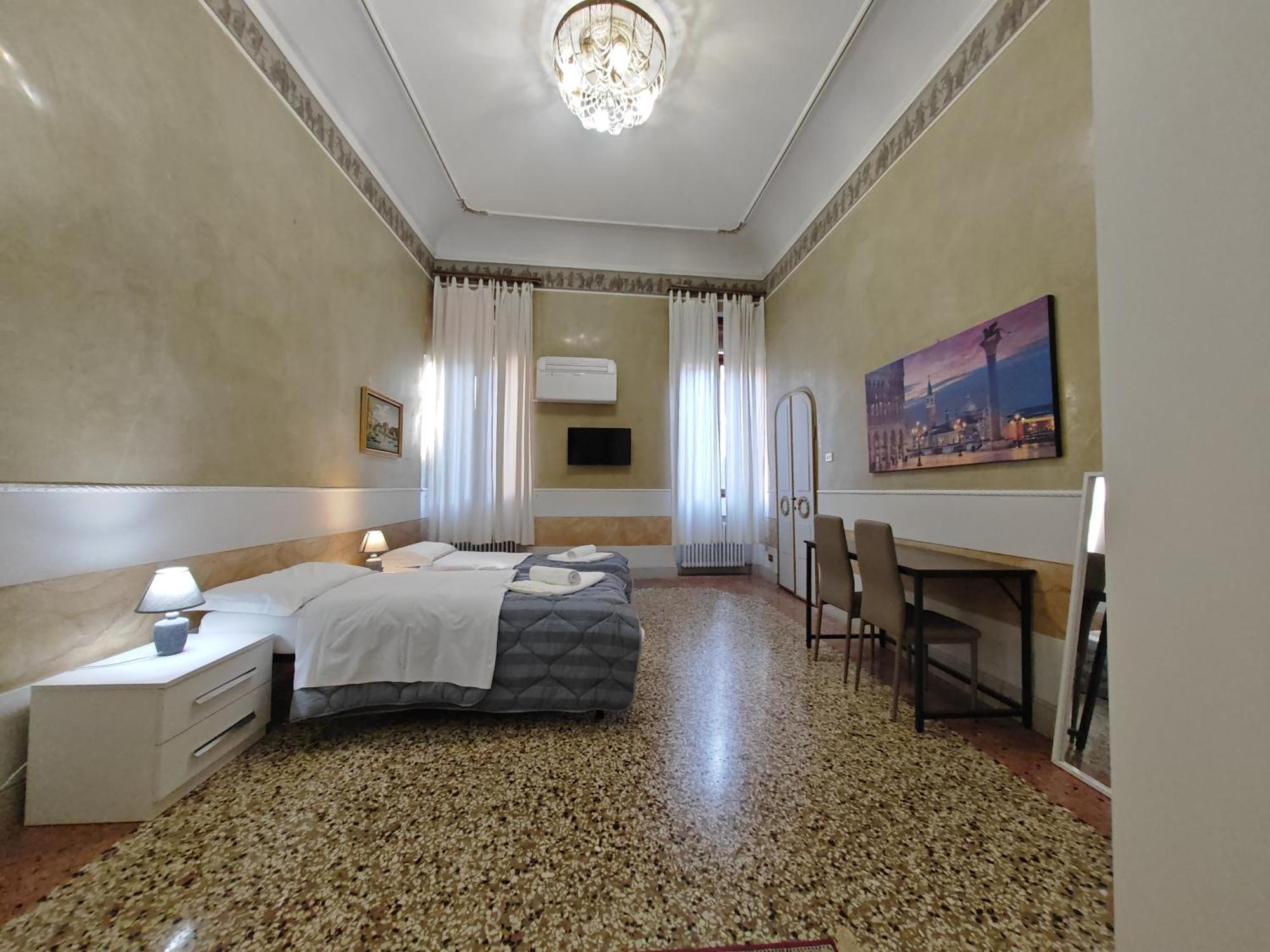 Venice Tourist House Bagian luar foto