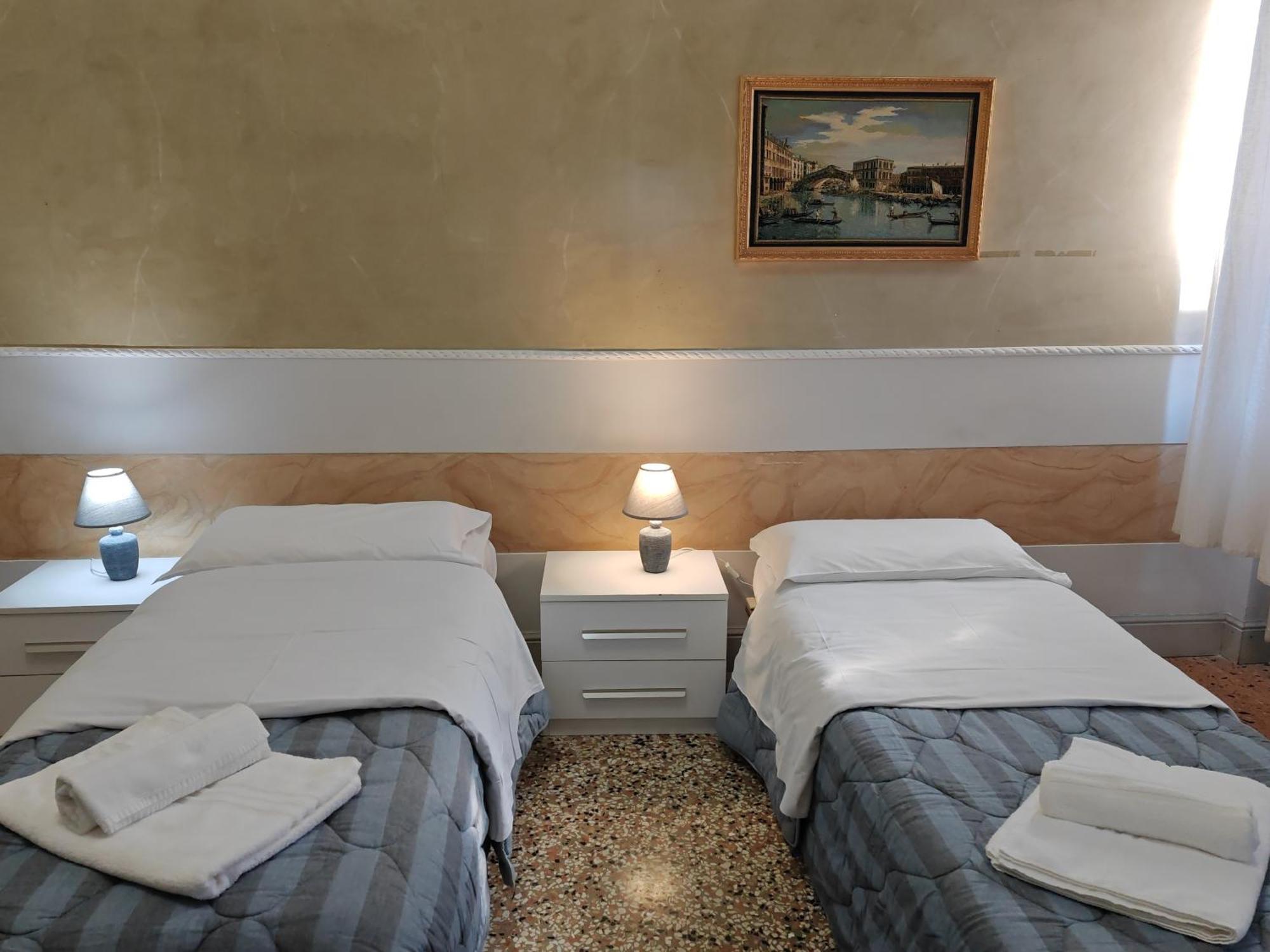 Venice Tourist House Bagian luar foto